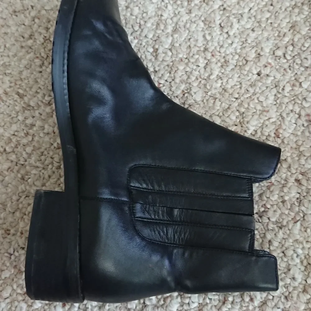 Stuart Weitzman Basilico Chelsea ANKLE BOOTS black size 10M